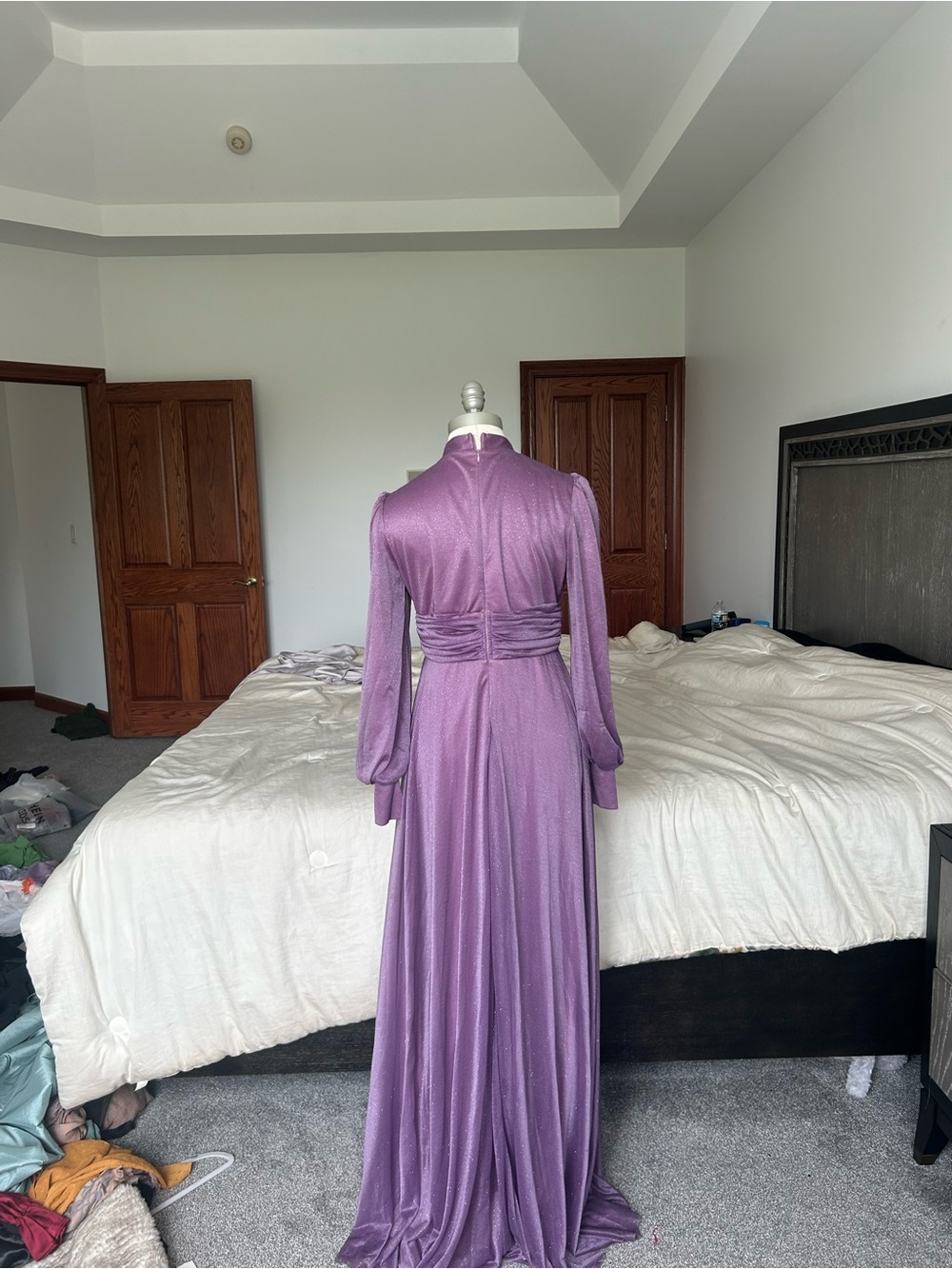 Elegant Lavender Long-Sleeve Evening Gown - Picture 2 of 7